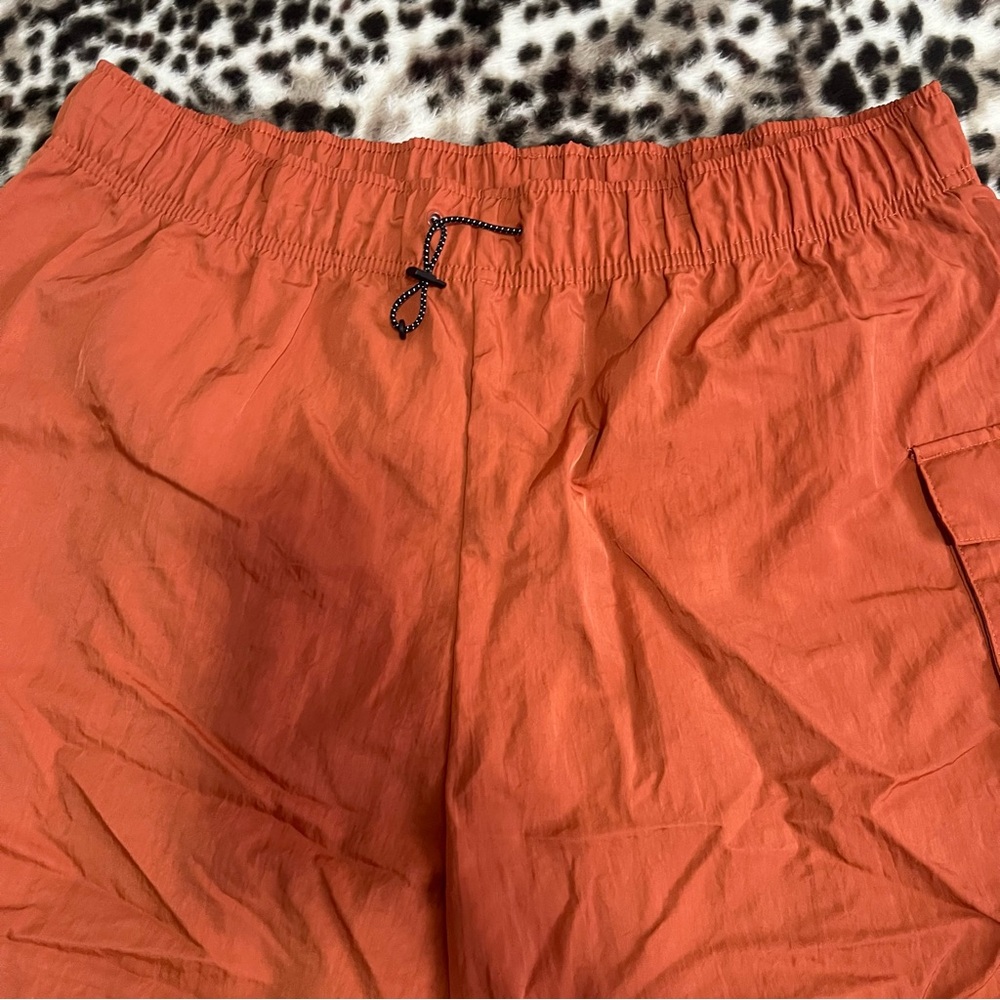 Nike size XL men’s orange drawstring waist shorts - Picture 3 of 8